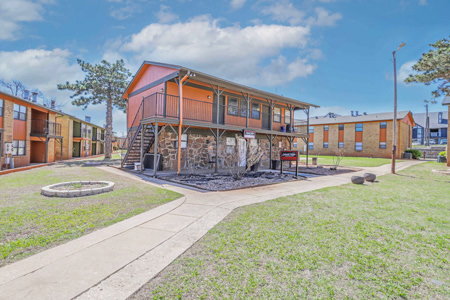 Lakeside-Village 01a